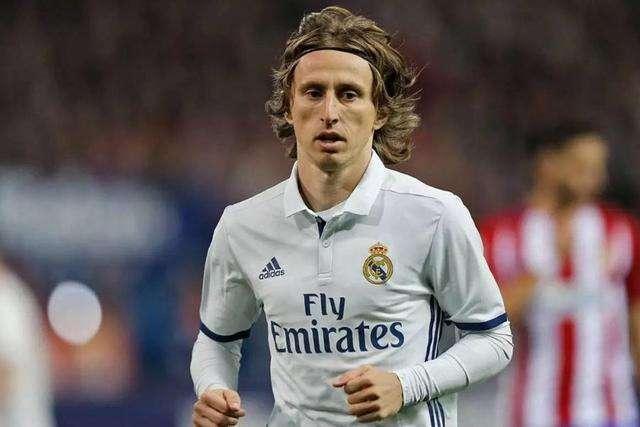 裁判报告丨阿莱格里是遭到红牌驱逐